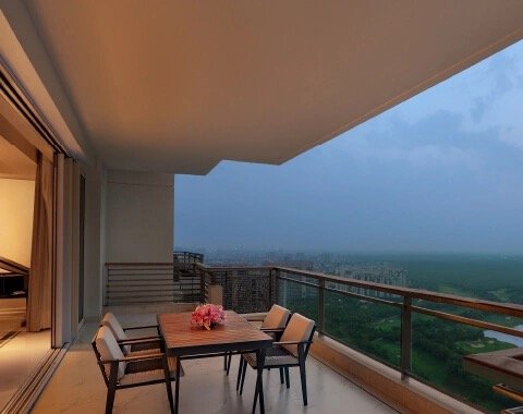 DLF Privana South - Slide 3